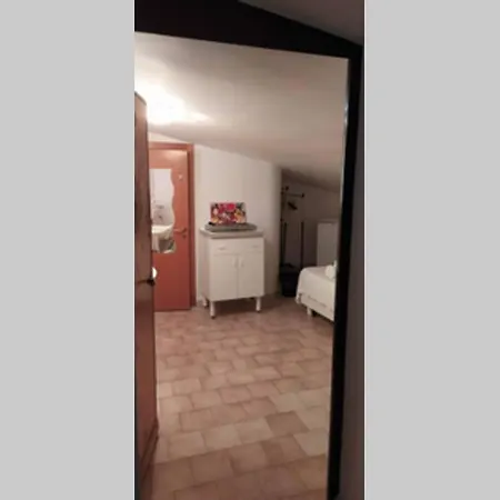 Via Pisa 20 Mansarda Appartement *